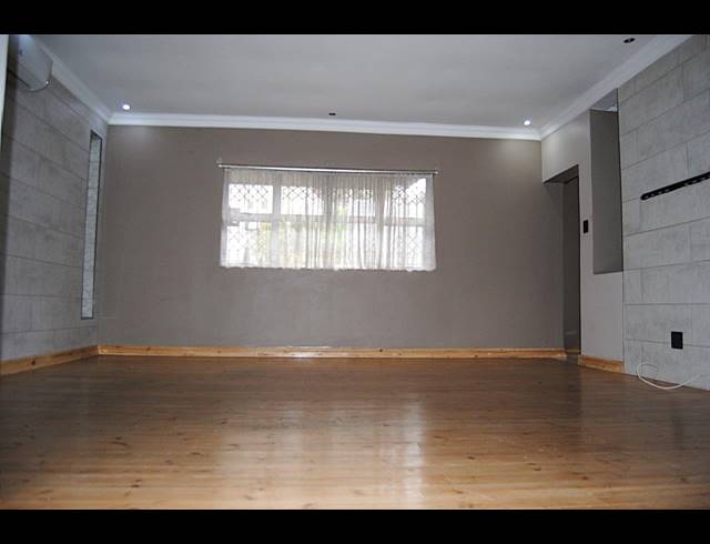 4 BEDROOM HOUSE FOR SALE IN ESCOMBE